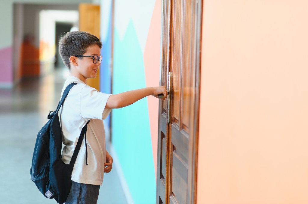 School Door Safety Checklist: Protect High-Risk Doors First 1